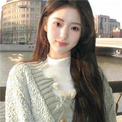 鲜花盛开的村庄